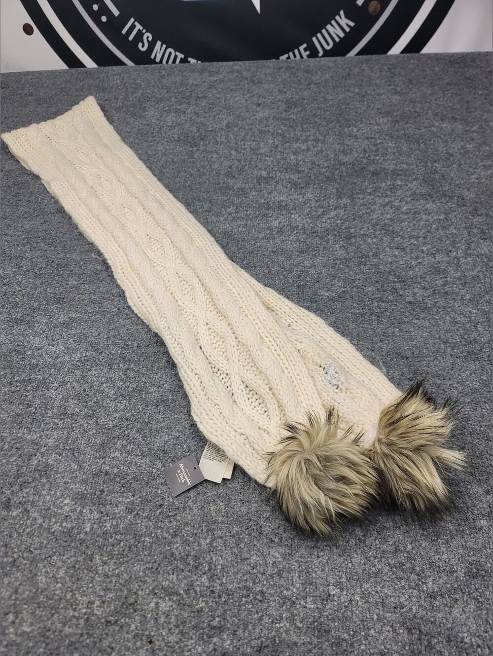 Abercrombie & Fitch Cable Knit Winter Scarf W/ Pom Pom